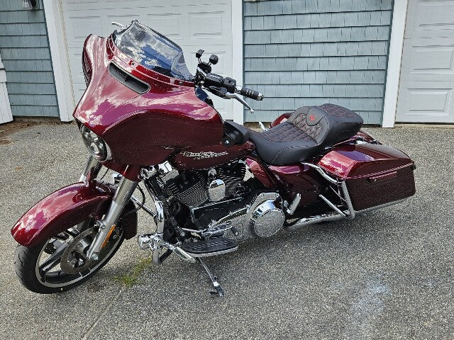 Saddlemen Roadsofa Red Lattice Extended Gel Seat fits 2008-2024 Harley Touring