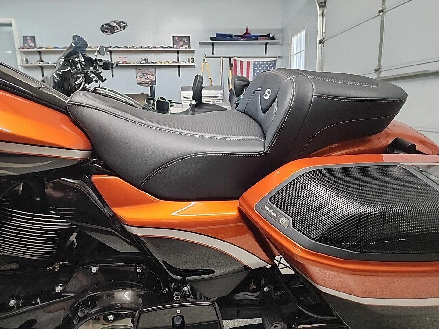 Saddlemen Roadsofa Carbon Fiber Extended Reach Seat for 2023-2025 Harley Touring