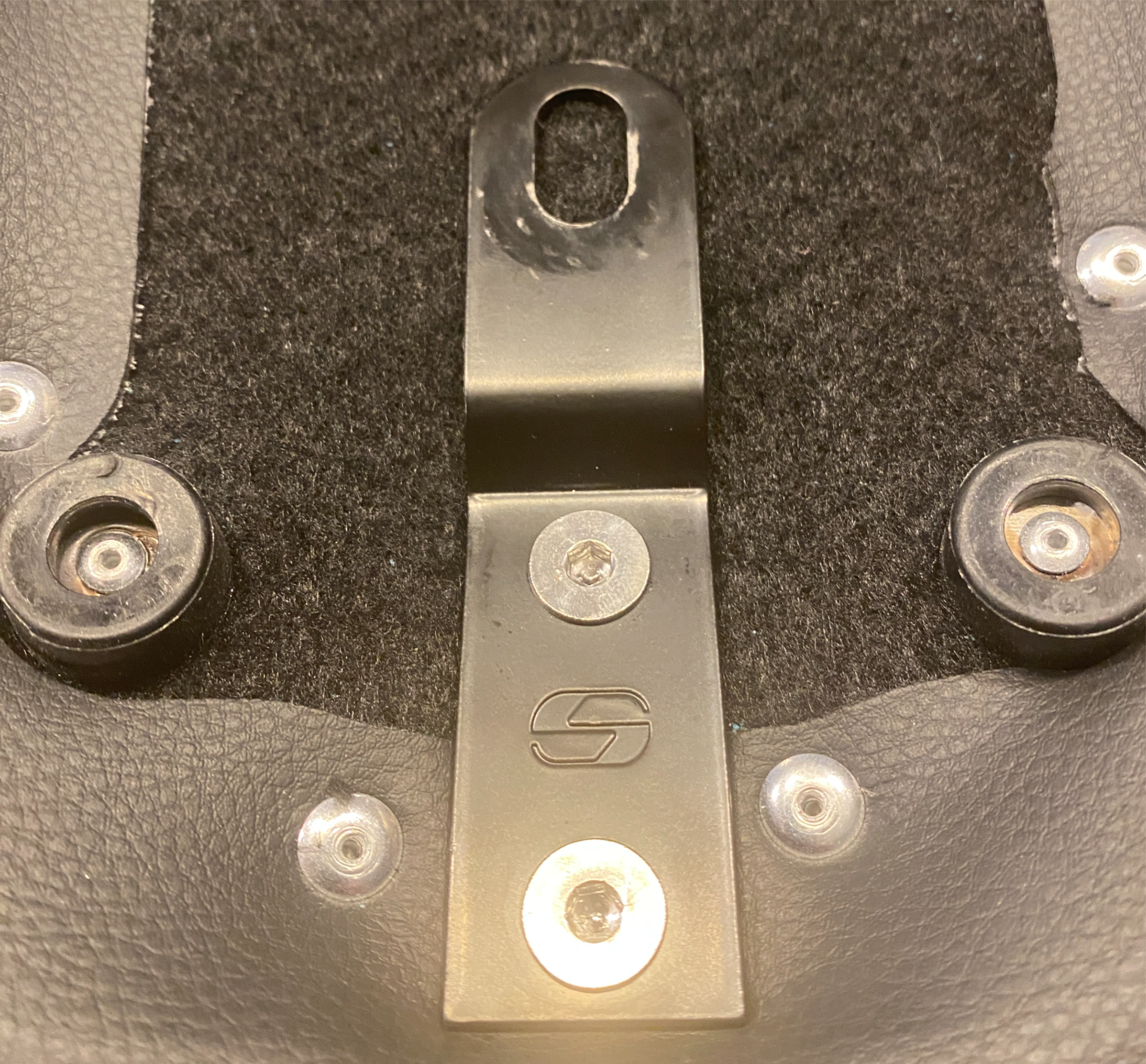 Saddlemen Roadsofa Red Lattice Extended Seat & Backrest 2023-2025 Harley Touring