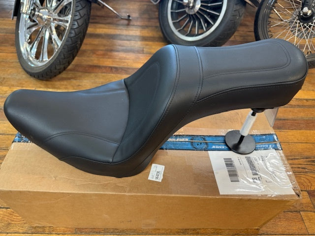 Saddlemen King Gel Seat for 2006-2017 Harley Davidson Softail Fat Boy Standard