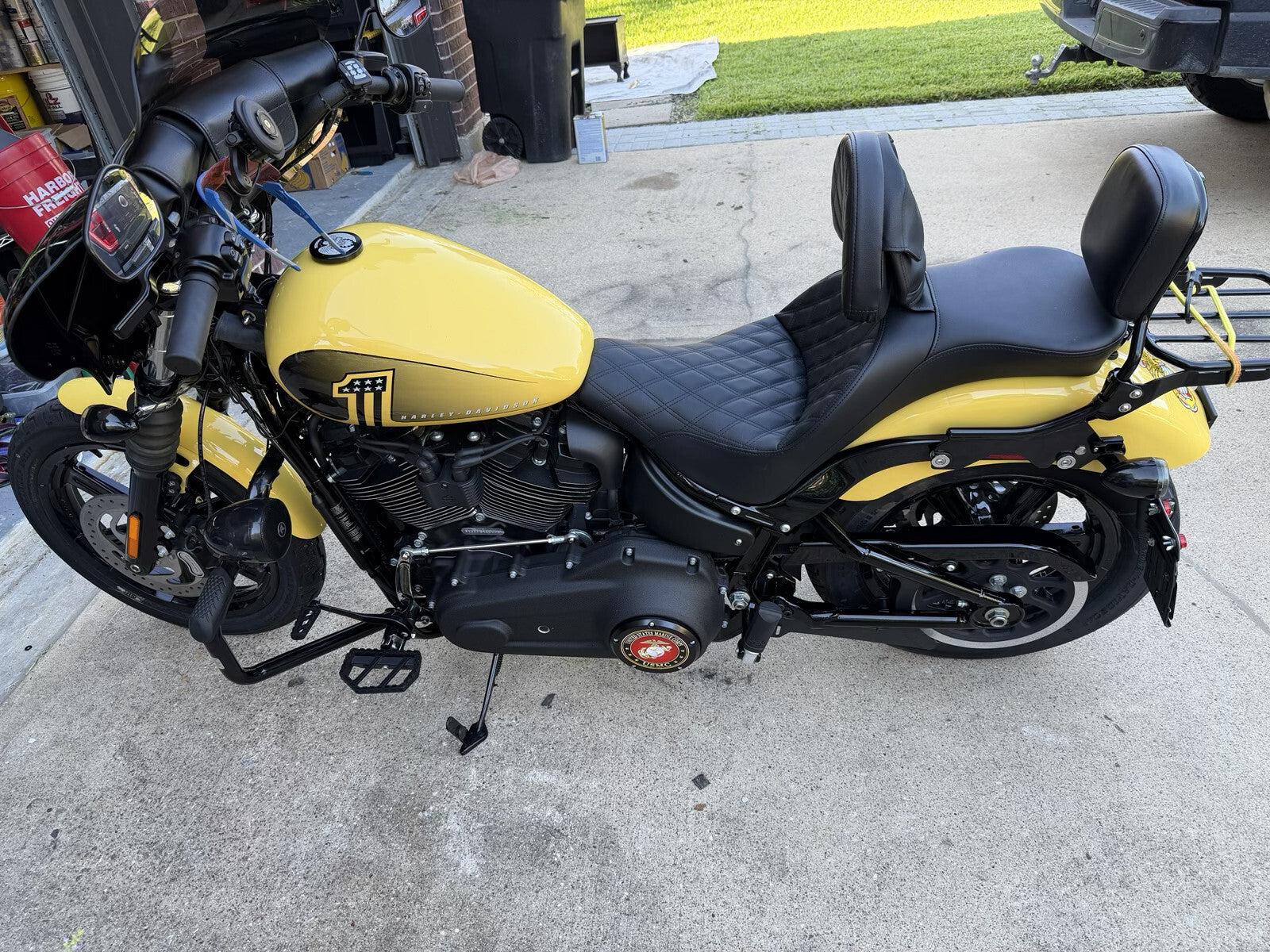 Saddlemen Explorer Lattice Gel Seat & Backrest for 2018-2025 Harley Softail FXBB