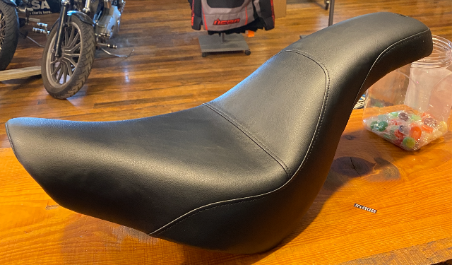 Saddlemen Profiler Smooth Low Gel Seat for 2018-2025 Harley Low Rider FXLR FXLRS