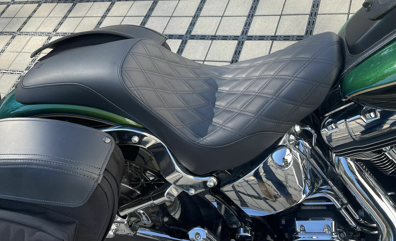 Saddlemen Profiler Lattice Low Gel Seat 2006-2017 Harley Softail Heritage FLSTC