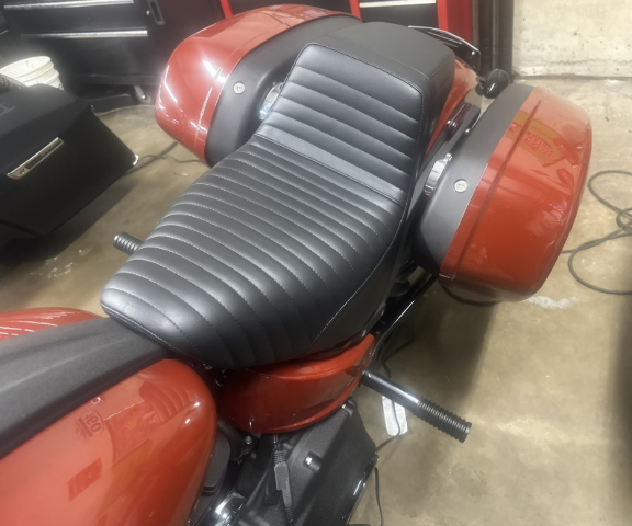 Le Pera Kickflip Daddy Long Legs Low Rider Seat for 2018-25 Harley Softail FXRST
