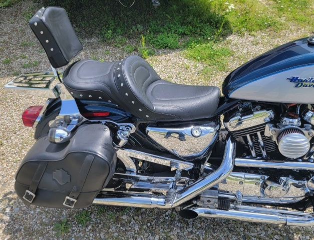Saddlemen Explorer Special Studded Gel Seat fits 1979-2003 Harley Sportster