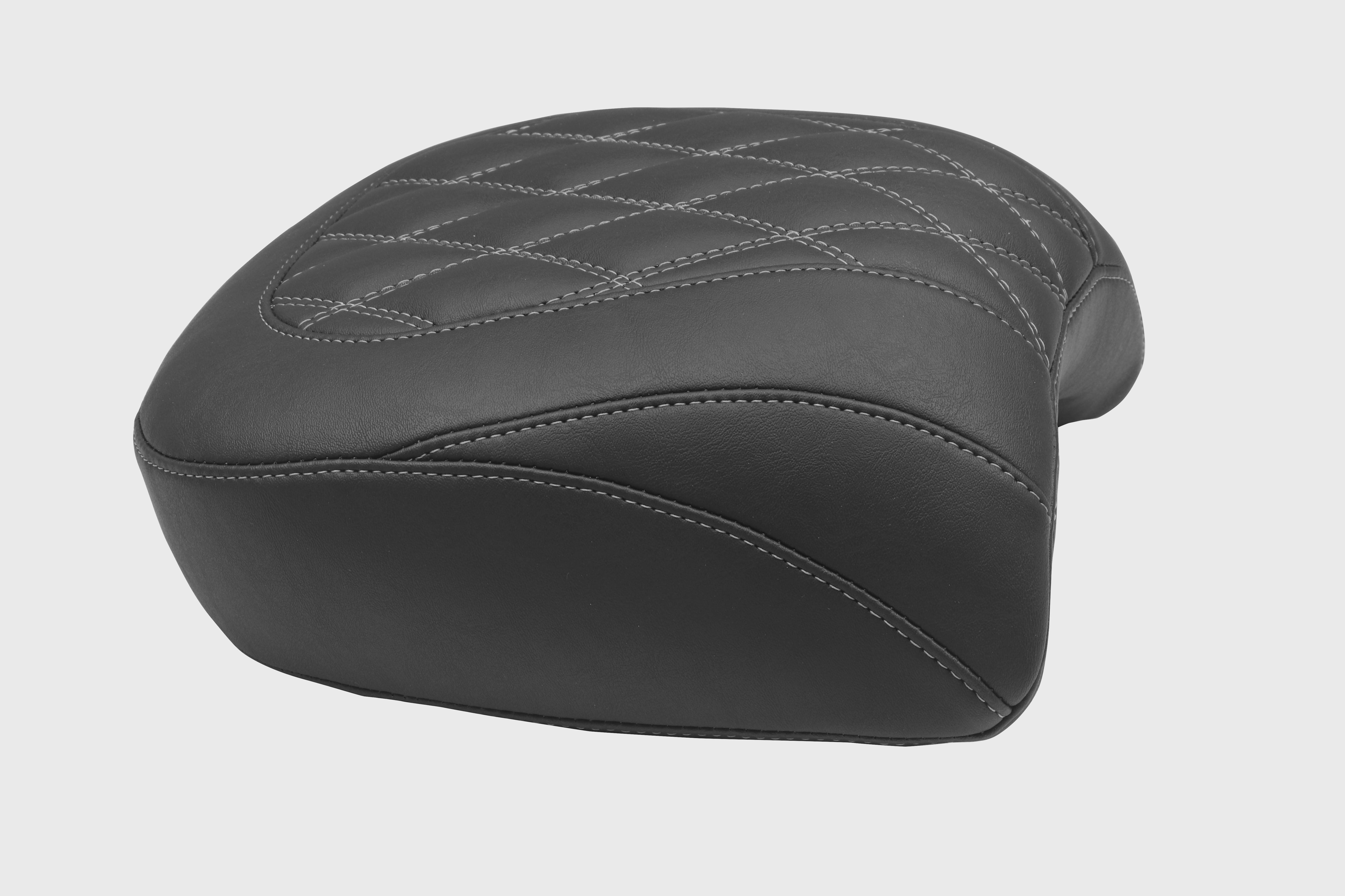 Mustang Wide Tripper Passenger Pillion Seat Fits 2023-2025 Harley Road Street