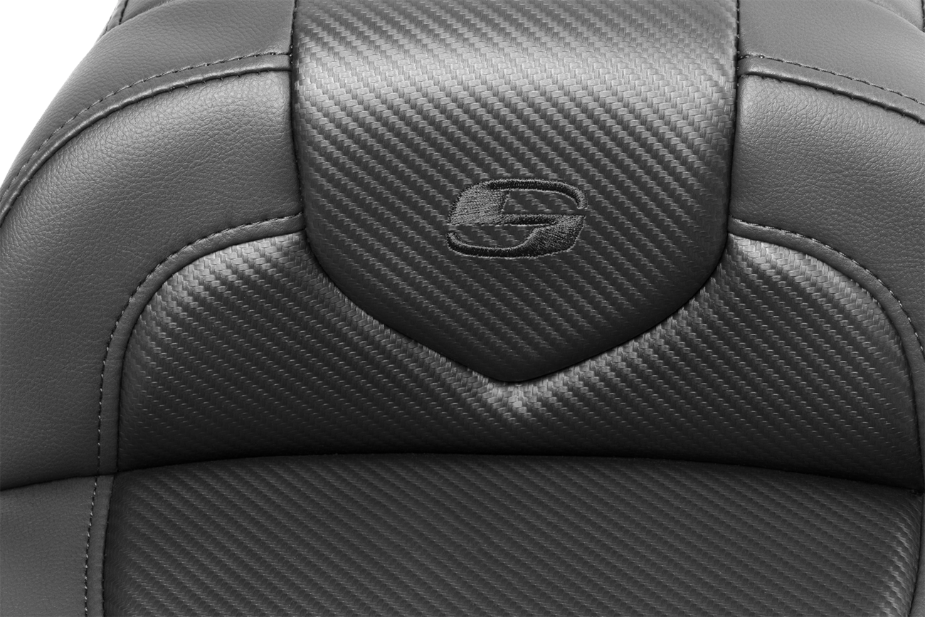 Saddlemen Roadsofa Carbon Fiber Weave Gel Seat 2023-25 Harley Touring FLHX FLTRX
