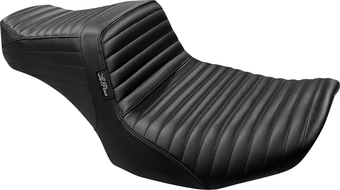 Le Pera Tailwhip Pleated Seat for 2023-2025 Harley Touring Street Road Glide