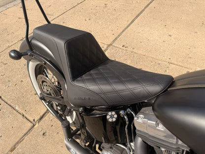Saddlemen Step Up Lattice Gel Seat for 2011-2017 Harley Softail Slim Blackline