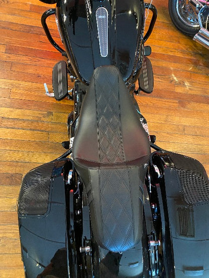 Le Pera Black Outcast Daddy Long Leg Seat 2008-24 Harley Touring 6'+ Tall Rider