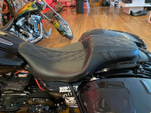 Le Pera Black Outcast Daddy Long Leg Seat 2008-25 Harley Touring 6'+ Tall Rider