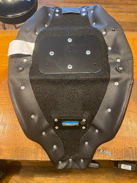 Saddlemen Dominator Extended Reach Solo Gel Seat for 2008-2025 Harley Touring