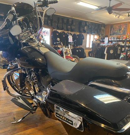 Saddlemen Profiler Smooth Low Profile Gel Seat 1997-2007 Harley Touring Models