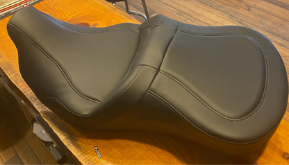 Saddlemen Roadsofa Gel Seat for 2009-2024 Harley Tri Glide Ultra Classic Trike