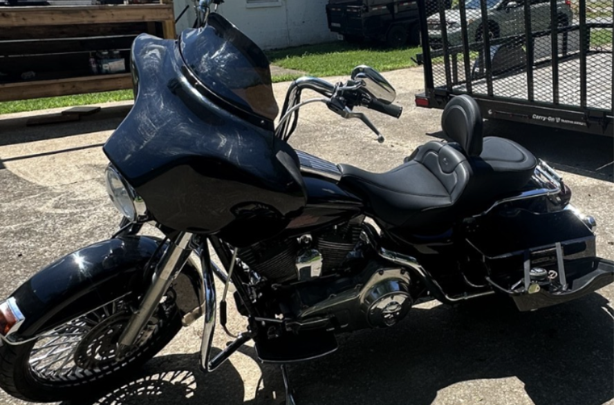 Saddlemen RoadSofa 2-Up Seat W/ Backrest fits 1997-2007 Harley Touring Models