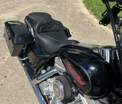 Saddlemen RoadSofa 2-Up Seat W/ Backrest fits 1997-2007 Harley Touring Models