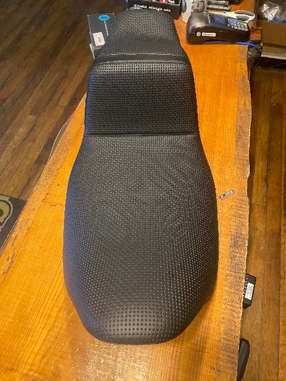Le Pera Tailwhip Basketweave Daddy Long Legs Seat for 2008-2025 Harley Touring