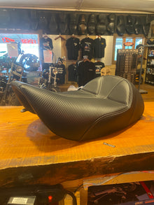 Saddlemen Dominator Solo Gel Seat fits 1997-2007 Harley Road King Street Glide