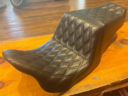 Le Pera Tailwhip Up Front Diamond Seat fits 2008-2024 Harley Touring LKU-587DD