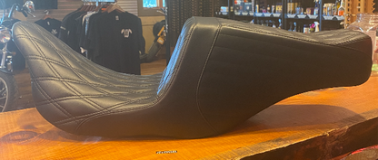 Le Pera Tailwhip Up Front Diamond Seat fits 2008-2024 Harley Touring LKU-587DD