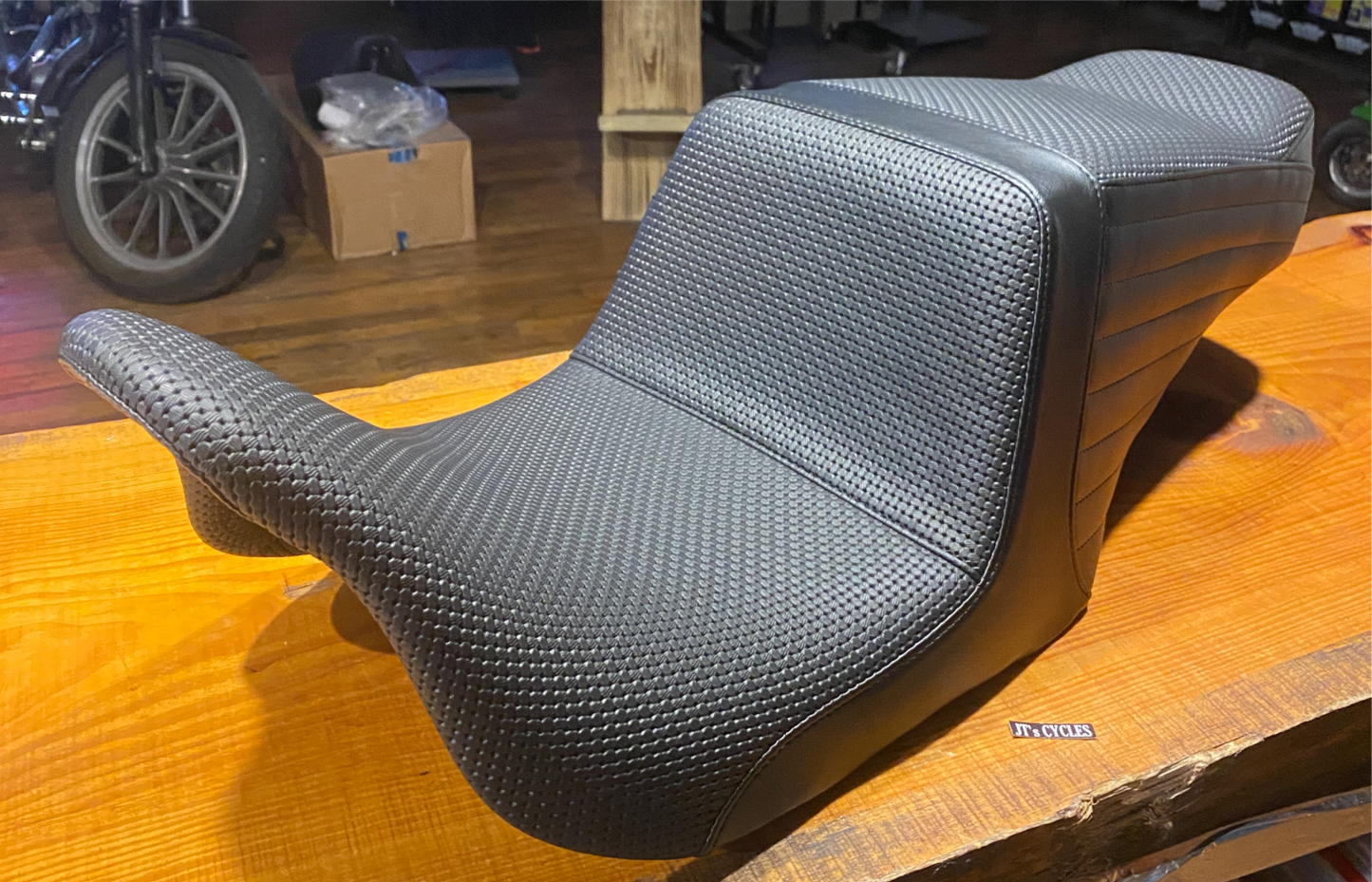 Le Pera Tailwhip Up Front Basketweave Seat for 2008-24 Harley Touring LKU-587BW