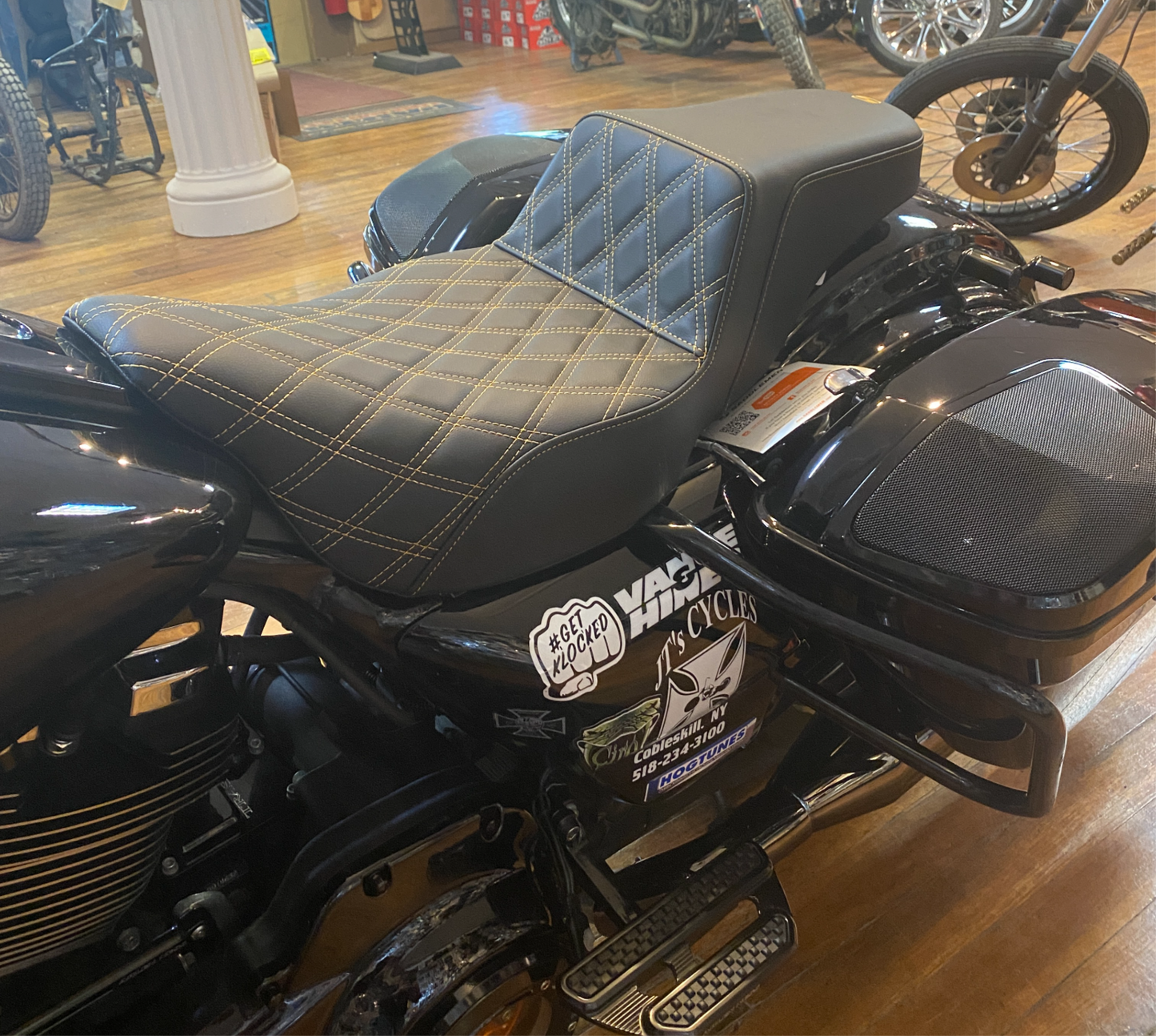 Saddlemen Step Up Gold Lattice Extended Gel Seat fits 2008-2025 Harley Touring