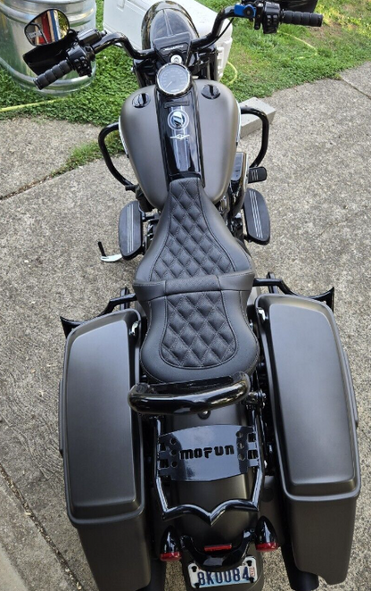 Saddlemen Roadsofa Dark Gray Lattice Stitch Gel Seat for 2008-24 Harley Touring