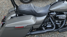 Saddlemen Roadsofa Dark Gray Lattice Stitch Gel Seat for 2008-25 Harley Touring