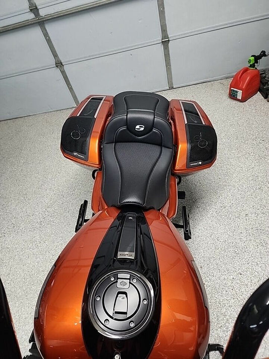 Saddlemen Roadsofa Carbon Fiber Extended Reach Seat for 2023-2025 Harley Touring