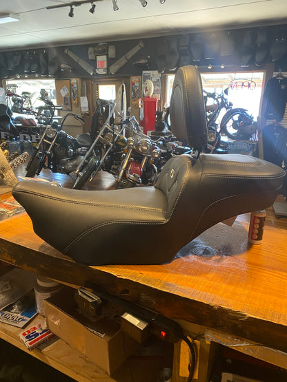 Saddlemen Roadsofa Extended Reach Seat & Backrest fits 2023-2026 Harley Touring