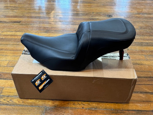 Saddlemen Roadsofa Stitched Gel Seat for 2023-2025 Harley Touring FLHX FLTRXSTSE