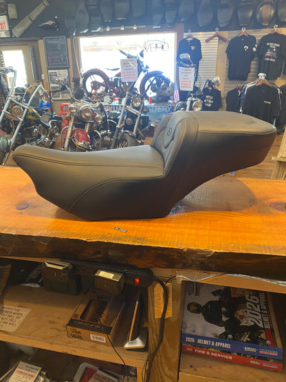 Saddlemen Roadsofa Extended Reach Gel Seat for 2023-2025 Harley Touring M8