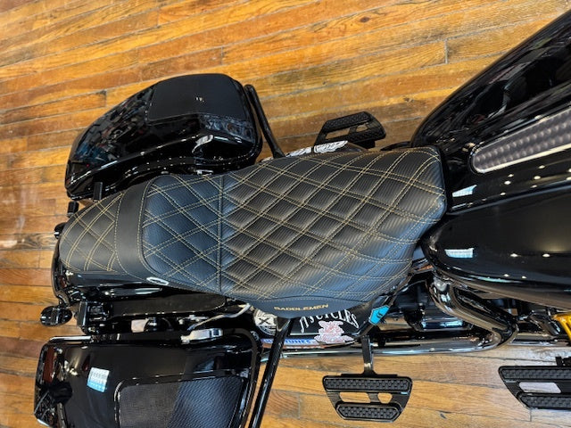 Saddlemen SDC Pro Series Gold Lattice Gelcore Seat fits 2008-2024 Harley Touring