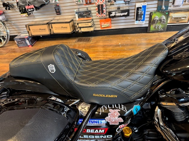 Saddlemen SDC Pro Series Gold Lattice Gelcore Seat fits 2008-2024 Harley Touring