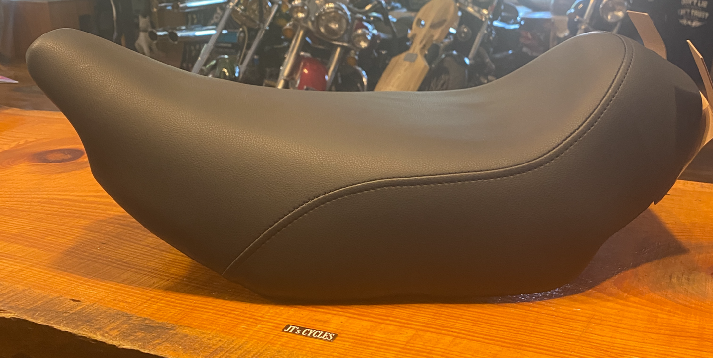 Saddlemen Renegade Smooth Solo Gel Seat for 2023-2025 Harley Touring FLHX FLTR