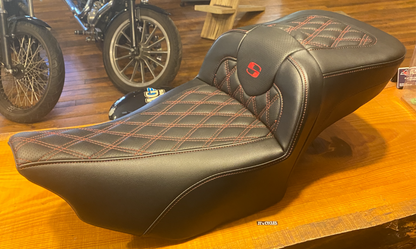 Saddlemen Roadsofa Red Lattice Extended Seat & Backrest 2023-2025 Harley Touring