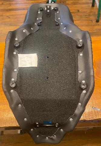 Saddlemen Roadsofa Gray Honeycomb Stitch Gel Seat for 2023-2025 Harley Touring