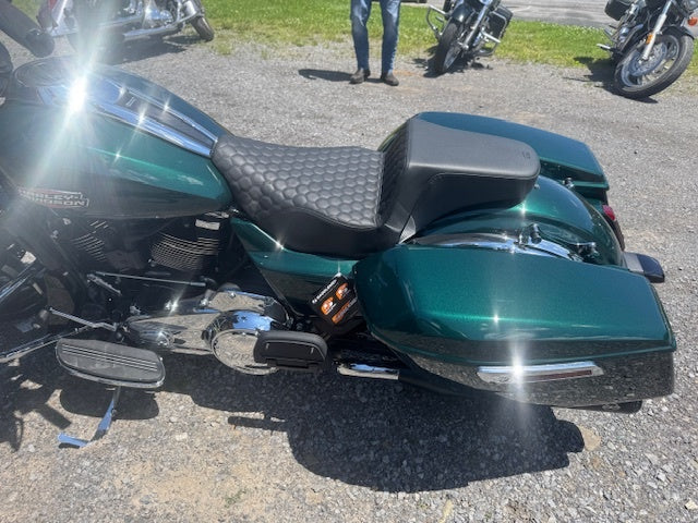 Saddlemen Step Up Black Honeycomb Extended Gel Seat for 2023-2025 Harley Touring