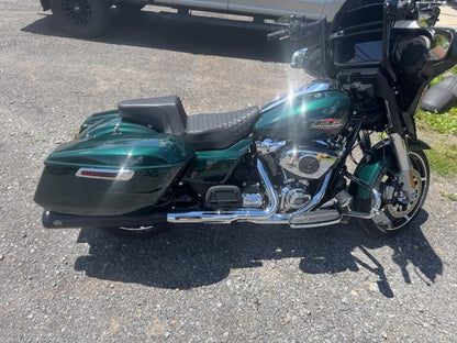 Saddlemen Step Up Black Honeycomb Extended Gel Seat for 2023-2025 Harley Touring