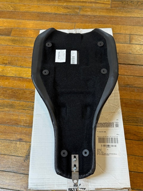 Slyfox Drifter Tour Carbon Fiber Seat for 2023-2025 Harley Road Street Glide