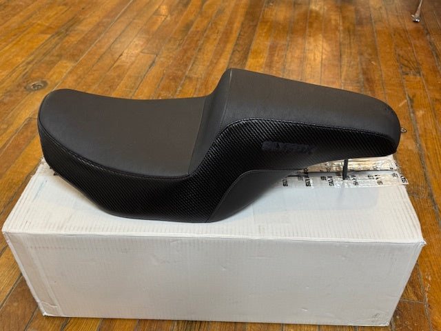 Slyfox Drifter Tour Carbon Fiber Seat for 2023-2025 Harley Road Street Glide