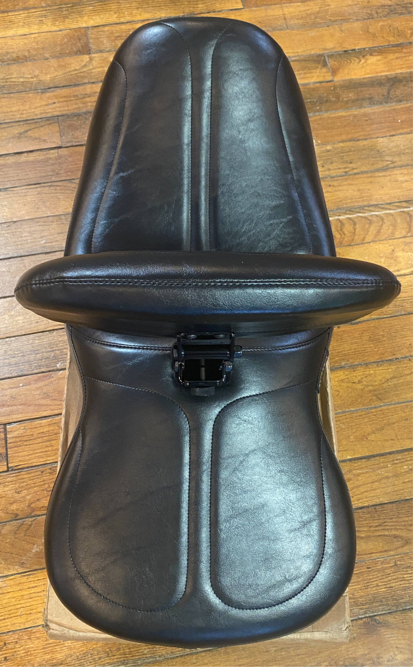 Le Pera Maverick Stitched Seat & Backrest fits 2023-2025 Harley Touring FLTR