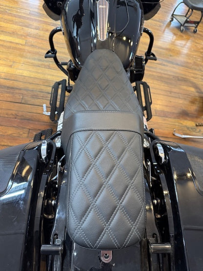 Danny Gray FastIST Pro Series Diamond Airhawk Seat fits 2008-2025 Harley Touring