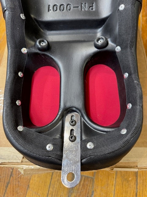 Danny Gray FastIST Pro Series Diamond Airhawk Seat fits 2008-2025 Harley Touring