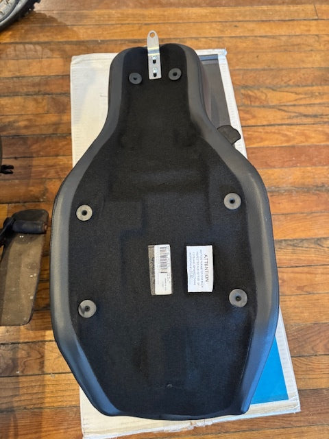 Drag Specialties Predator III Silver Diamond Seat for 2023-2025 Harley Touring