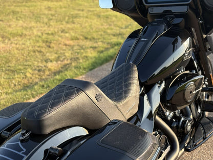 Saddlemen SDC Pro Series Gray Lattice Seat fits 2023-25 Harley Street Road Glide