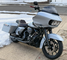 Saddlemen SDC Pro Series Red Lattice Seat for 2023-2026 Harley Road Street Glide