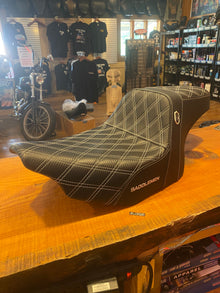 Saddlemen SDC Pro Series White Lattice Seat fits 23-26 Harley Street Road Glide
