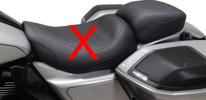 Mustang Wide Tripper Passenger Pillion Seat for 2023-26 Harley Road Street Glide