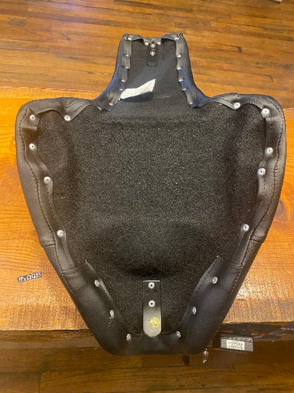 Saddlemen ProfileR Smooth Low Gel Seat fits 2000-06 Harley Softail Fat Boy FXST